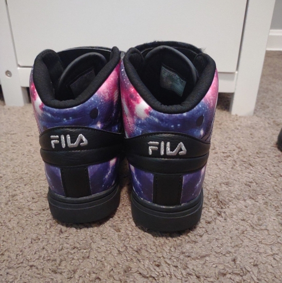 Fila shoes - Picture 3 of 3